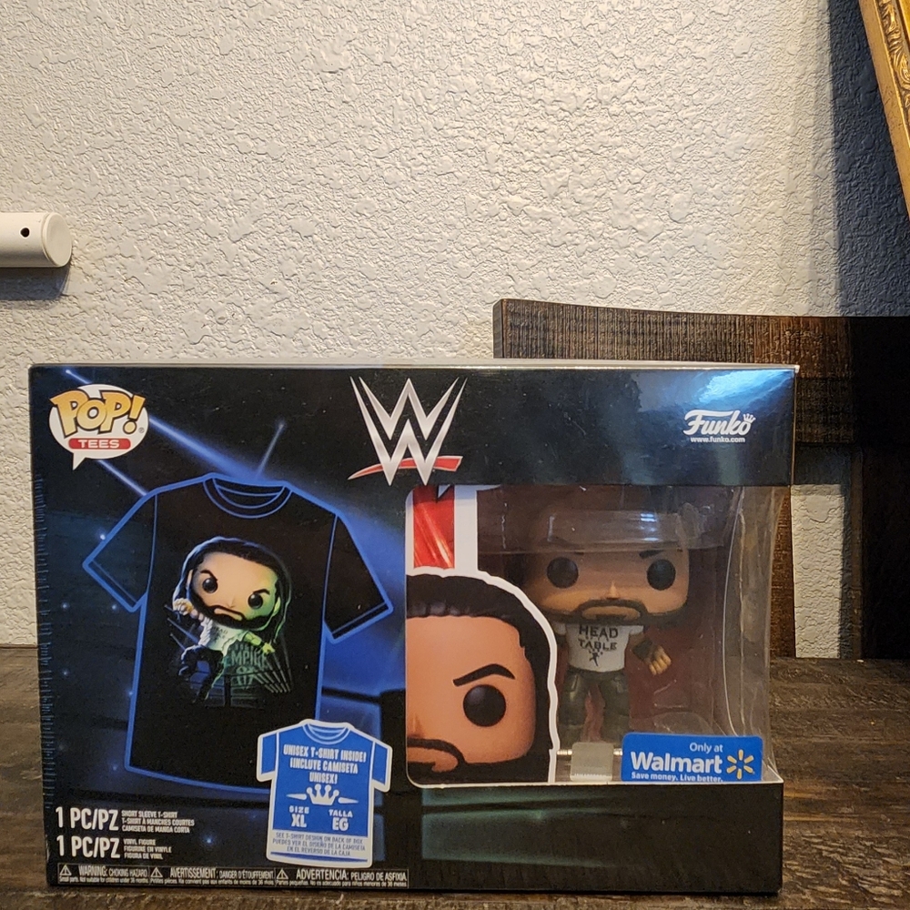 Roman Reigns Funko Pop with XXL T-Shirt Brand New